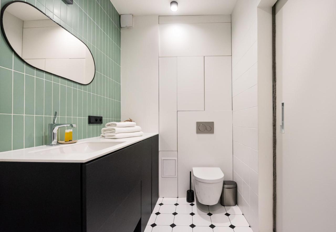 Plac Wilsona Comfy Apartment Warschau Buitenkant foto